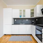 Spacious 2bd Near Ndk With Workspace By Flat Mаnager * סופיה